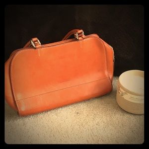 Vintage Dooney and Burke leather shoulder purse